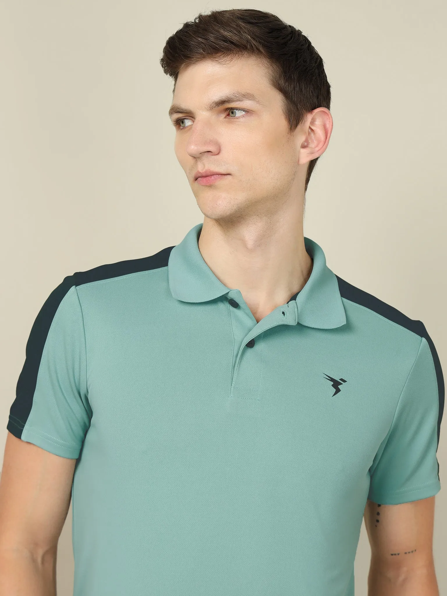 Men Colorblock Relax Fit Polo T-shirt with TECHNO COOL 