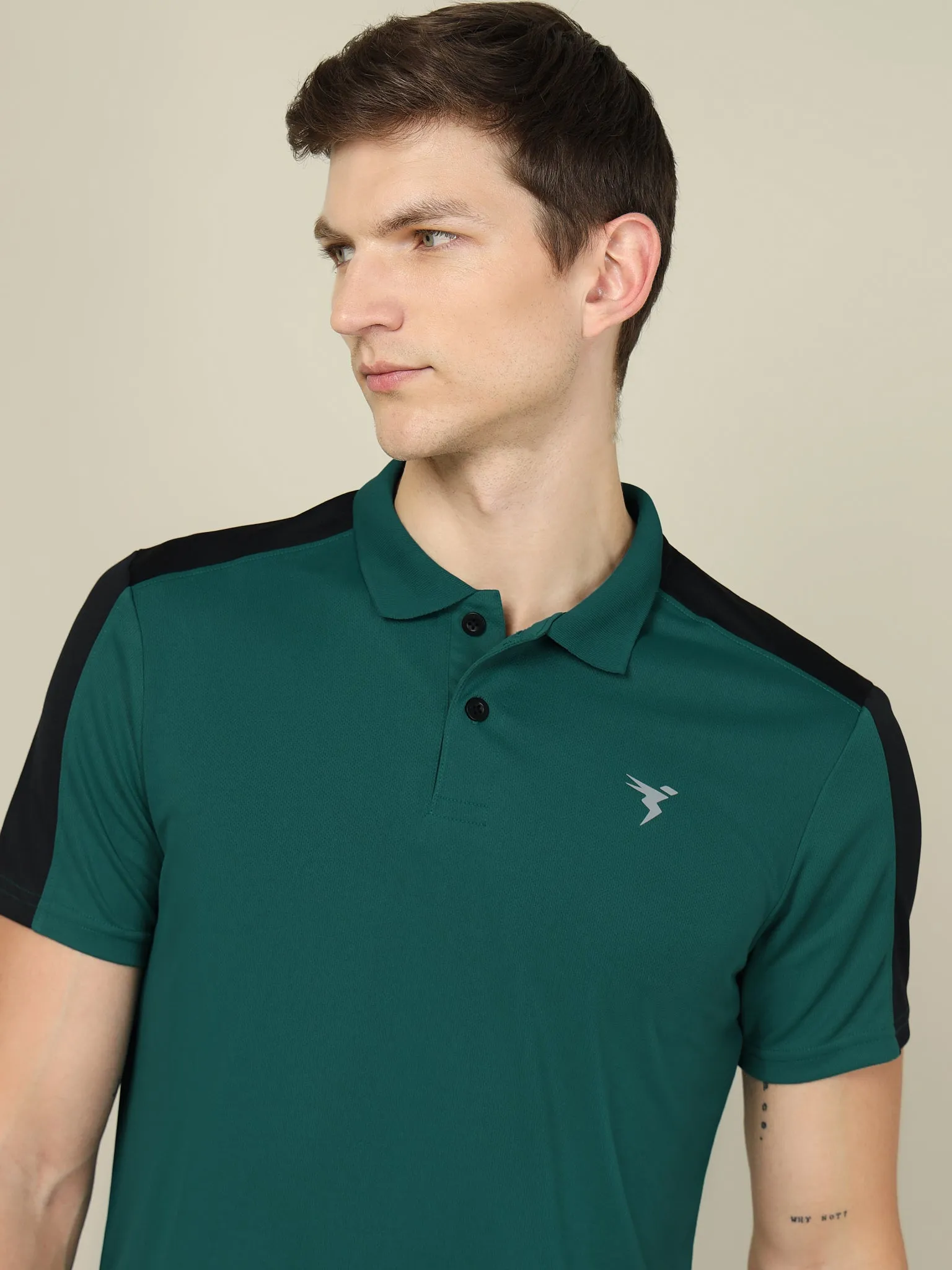 Men Colorblock Relax Fit Polo T-shirt with TECHNO COOL 