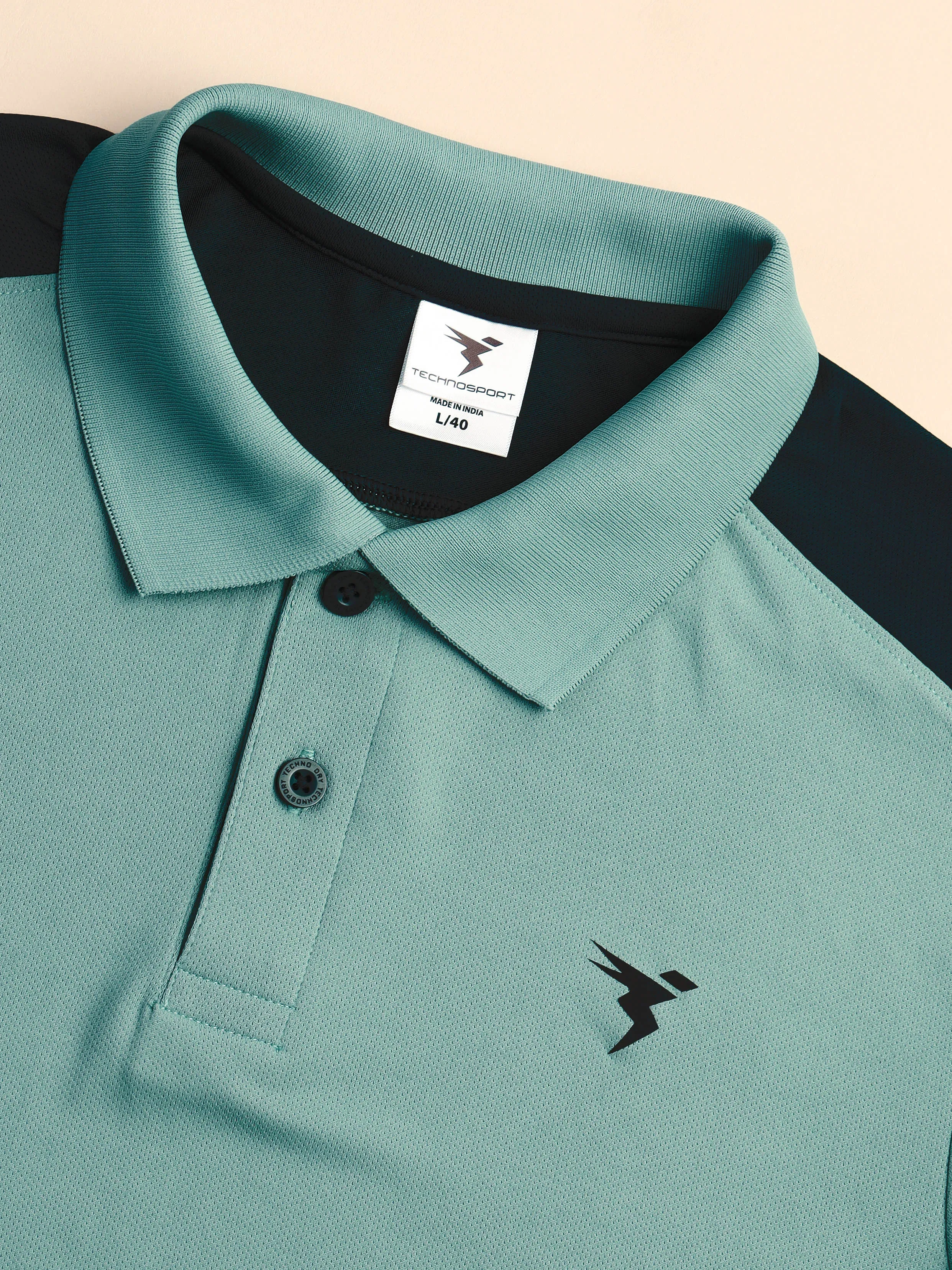 Men Colorblock Relax Fit Polo T-shirt with TECHNO COOL 