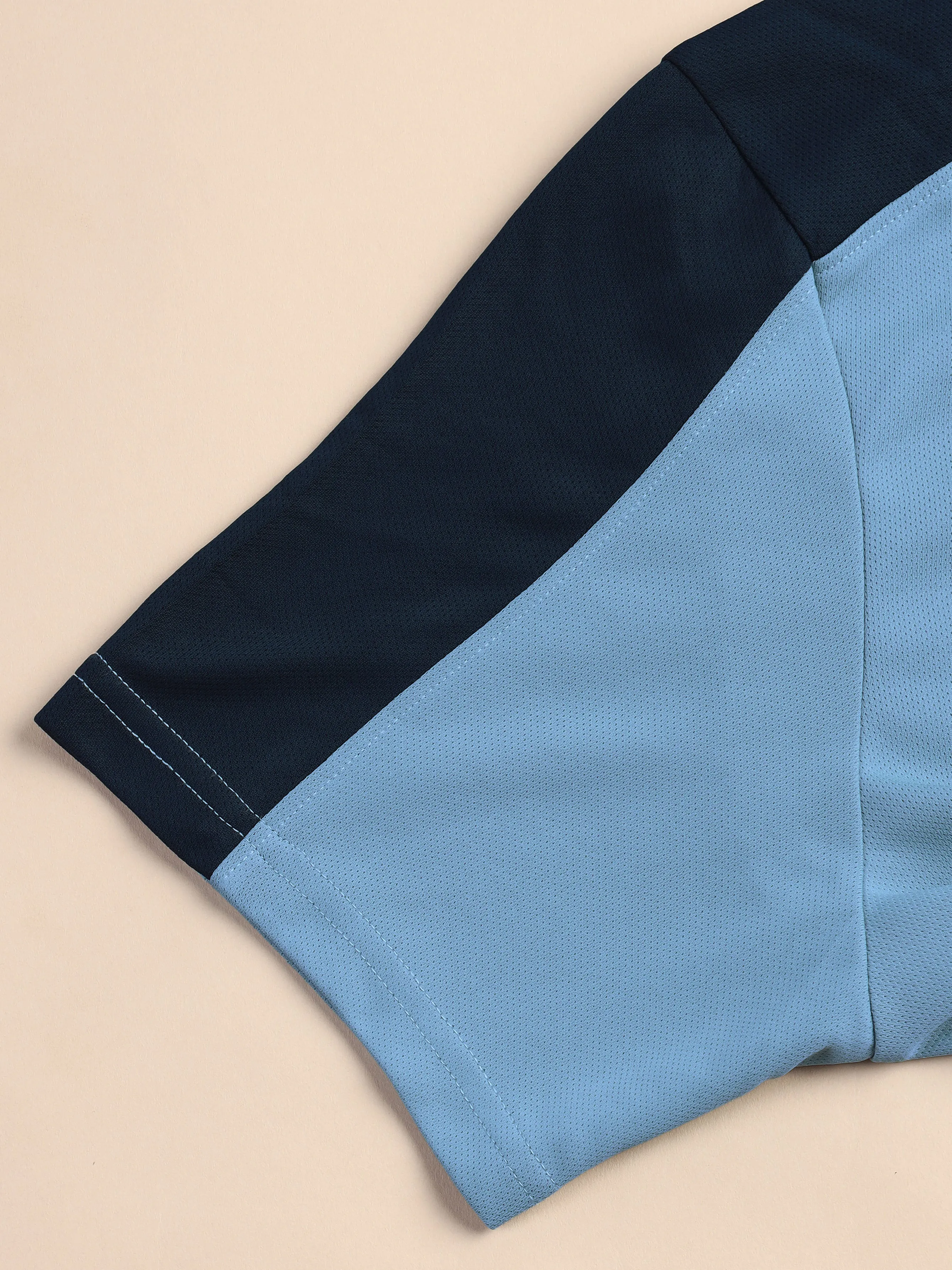 Men Colorblock Relax Fit Polo T-shirt with TECHNO COOL 