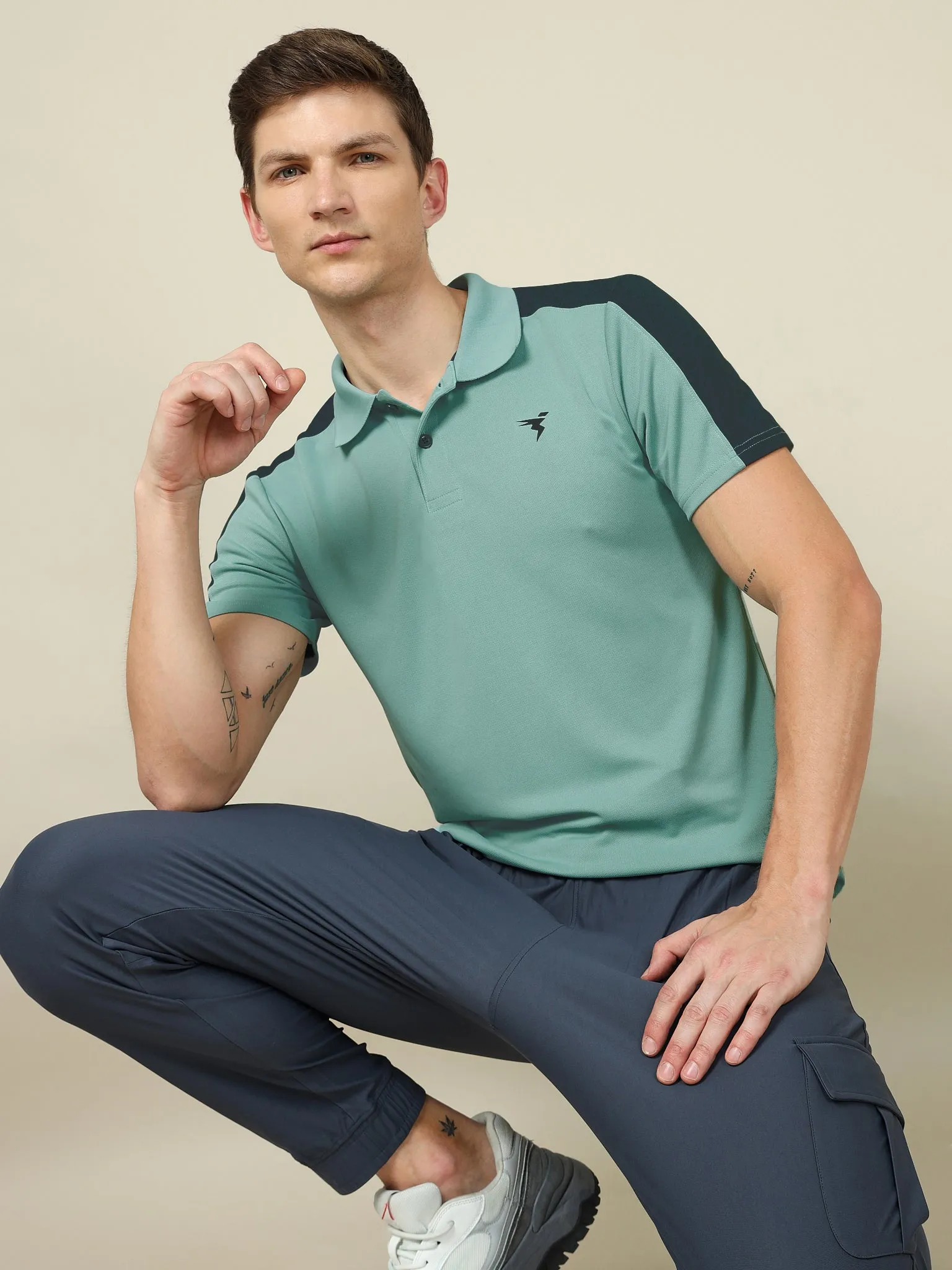 Men Colorblock Relax Fit Polo T-shirt with TECHNO COOL 